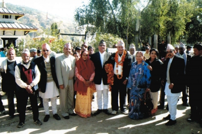 17-sigdel-with-artist-in-baidhyanath